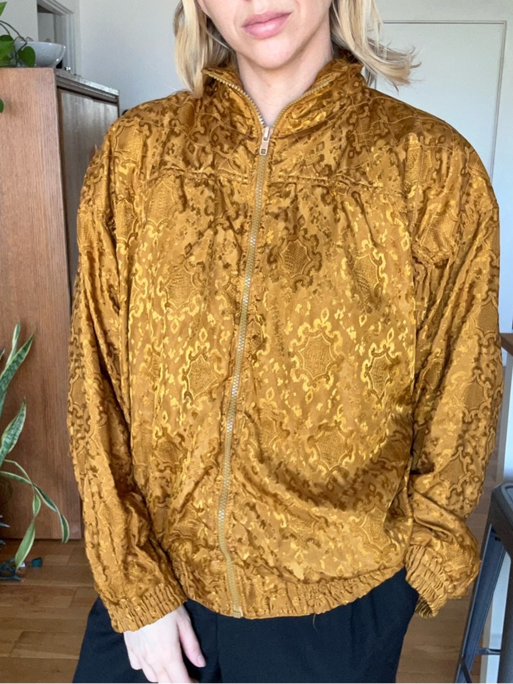 Vintage, Women's Textured Zip-Front Jacket in Mustard / Gold